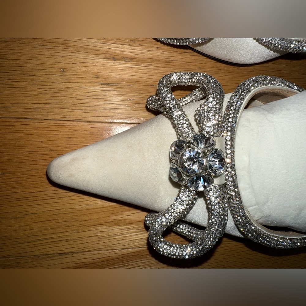 MACH & MACH Double Crystal Bow Slingback pump